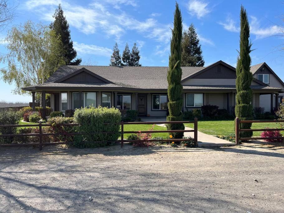 Adorable 1 Bedroom With Pool, And Horse Arena Oakdale Zewnętrze zdjęcie